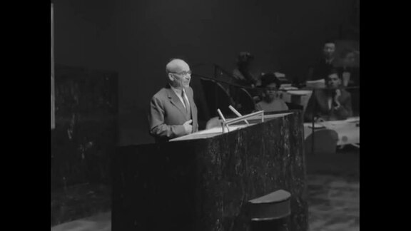 879th, 880th Plenary Meetings of General Assembly: 15th Session