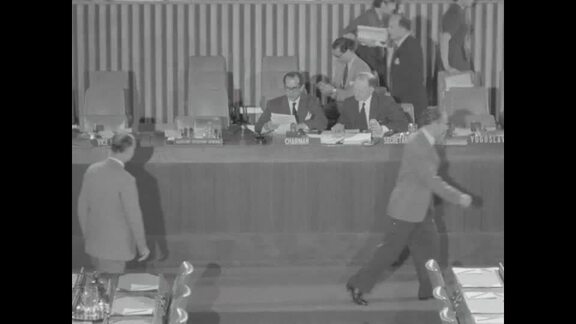 450th Meeting of General Assembly Fourth Committee: 9th Session - Part 2