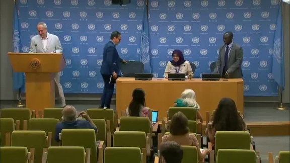Executive Director of UN–Habitat Briefs Press