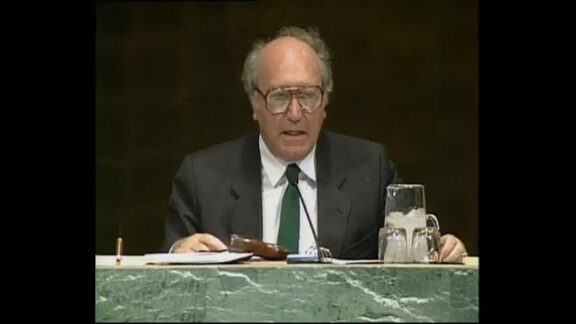 10th Plenary Meeting of General Assembly: 45th Session - Part 1