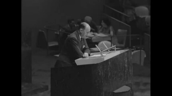 1016th Meeting of General Assembly: 16th Session - Part 1