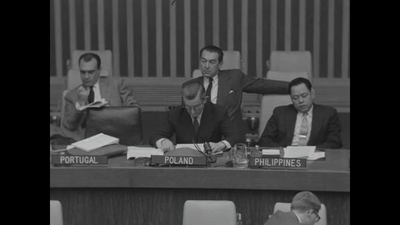 825th Meeting of First Committee, General Assembly: 11th Session - Part 2