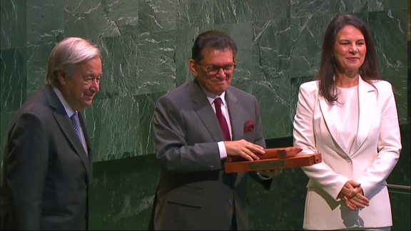 General Assembly: 116th plenary meeting, 80th session