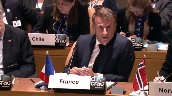Emmanuel Macron (France) -  Pour la défense de la démocratie. Lutte contre l'extrémisme.