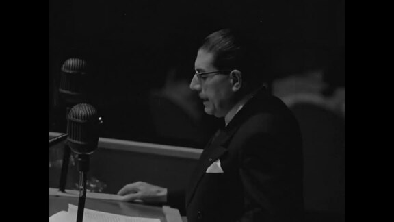 447th, 448th Plenary Meetings of General Assembly: 8th Session 