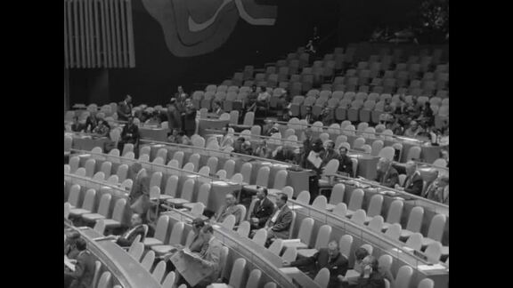 492nd Plenary Meeting of General Assembly: 9th Session - Part 1