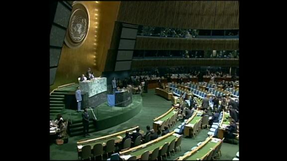 37th Plenary Meeting of General Assembly: 50th Session - Part 1