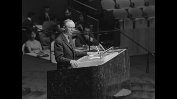 1133rd, 1134th Plenary Meetings of General Assembly: 17th Session 