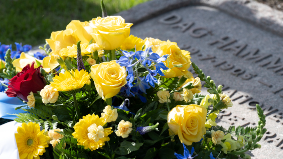 Wreath-laying Ceremony commemorating the 63rd Anniversary of the Death of Former SG General Dag Hammarskjold