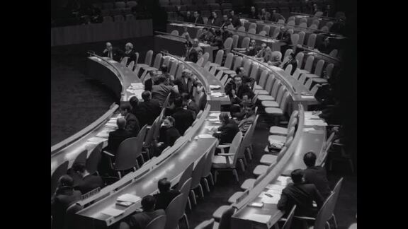 422nd Plenary Meeting of General Assembly: 7th Session