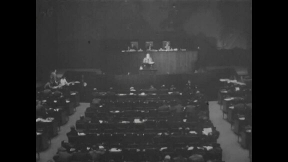 228th, 229th Plenary Meetings of General Assembly: 4th Session