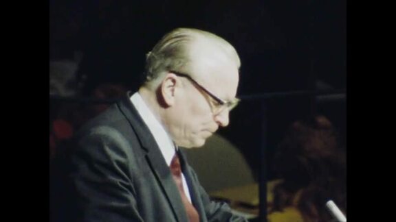 1982nd, 1983rd Plenary Meetings of General Assembly: 26th Session - Part 1