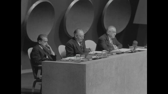 560th Plenary Meeting of General Assembly: 10th Session 