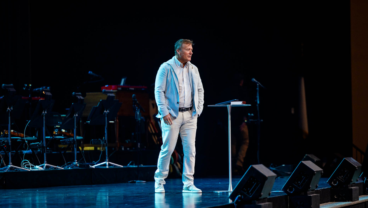 EXTRAORDINARY FAITH:   UNLOCKING A LIFE OF FAITH