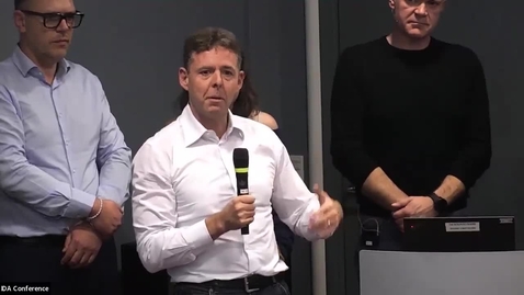 Thumbnail for Hvordan får vi en grøn udbygning af den danske infrastruktur? Fælles debat