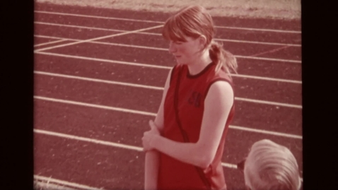 Thumbnail for entry Joni Huntley track and field footage, April 12, 1975