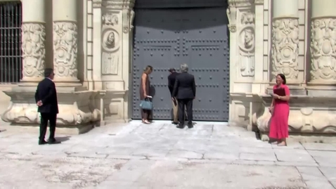 Miniatura para APERTURA DE LA PUERTA ESTE DE LA REAL FABRICA DE TABACOS DE SEVILLA. FACHADA DE LA AVENIDA DEL CID (ANTIGUA FACULTAD DE DERECHO)