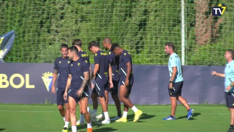 Miniatura para La táctica se adueña del entrenamiento del jueves (18-08-22)