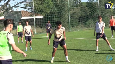 Miniatura para Primer entrenamiento de Chris con el Juvenil A