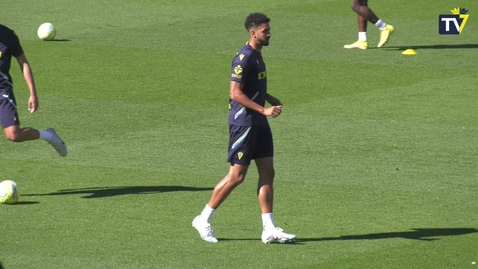 Miniatura para Trabajo en el estadio preparando el duelo ante Osasuna (24-04-23)