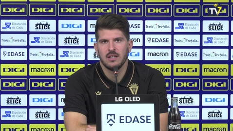 Miniatura para Iván Pernía: “Los tres goles vienen de errores nuestros”