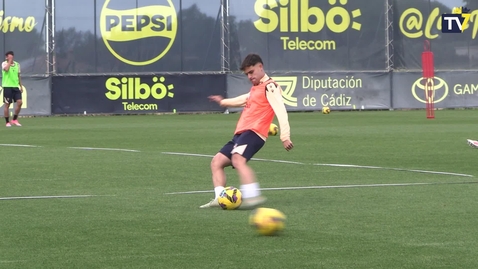 Miniatura para Nueva sesión para preparar el partido en Tenerife
