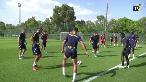 Miniatura para Entrenamiento con balón para cerrar el lunes en Marbella (25-07-22)