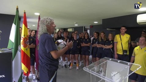 Miniatura para la entrada Mágico conoció al Cádiz CF Genuine y Cádiz Femenino (08-09-22)