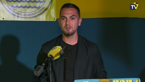 Miniatura para Gonzalo Escalante recibió el premio de la Peña Barrosa Amarilla al mejor gol del pasado curso
