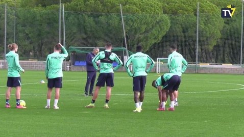 Miniatura para Entrenamiento físico en la Ciudad Deportiva (28-12-21)