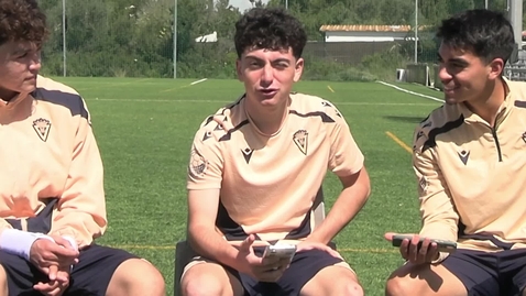 Miniatura para Guess the Player Challenge! 🎯🔍