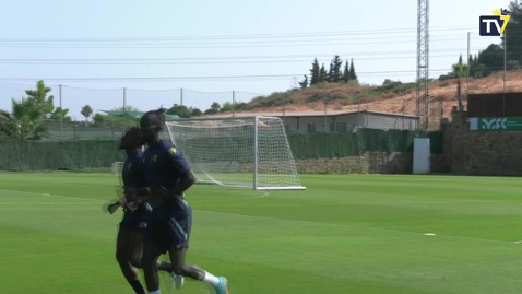 Miniatura para Trabajo de balón para cerrar el primer día en Marbella (21-07-22)