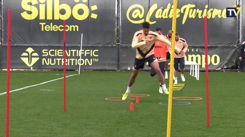 Miniatura para Entrenamiento completado con el Málaga en el horizonte