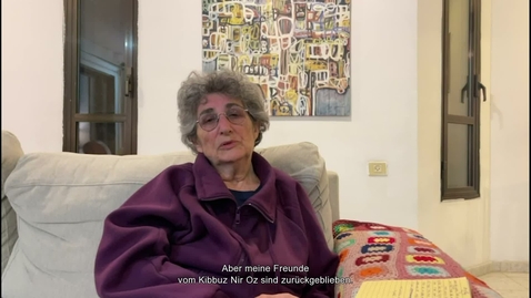Thumbnail for Adina Moshe, 72 Jahre alt, wurde nach 49 Tagen aus der Gefangenschaft der Hamas entlassen, spricht über die Bedingungen der Gefangenschaft und fordert die Freilassung der anderen Entführten.