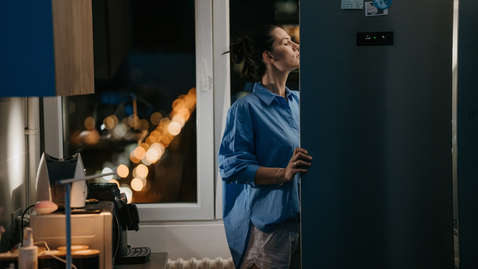 Thumbnail for Late Night Snacks Could Increase Your Chance of Breast Cancer